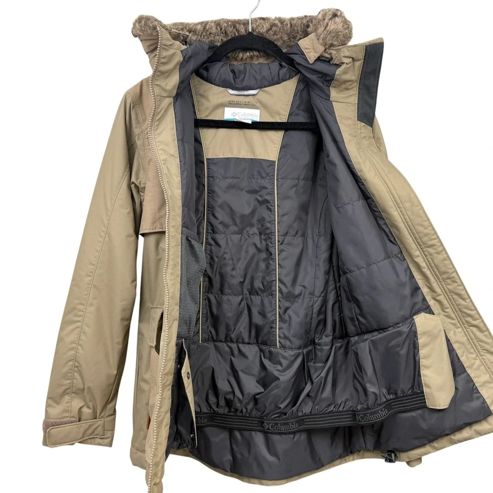 Columbia Omni-Tech Women's Tan Faux Fur Hooded Waterproof Ski Snow Jacket Size S